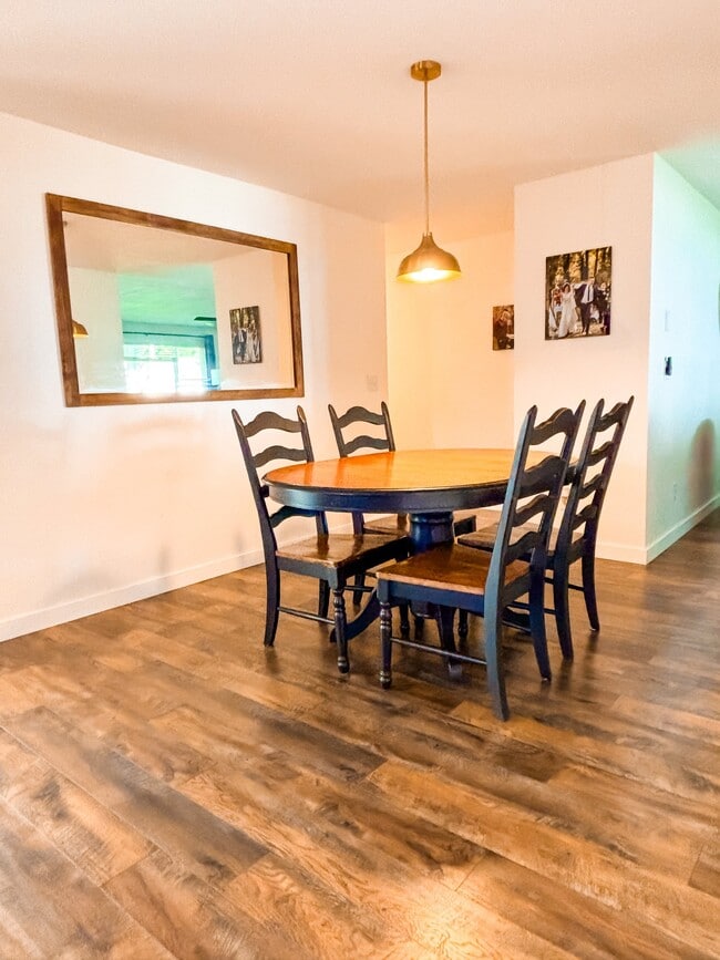 Photo - 139 N 25th St