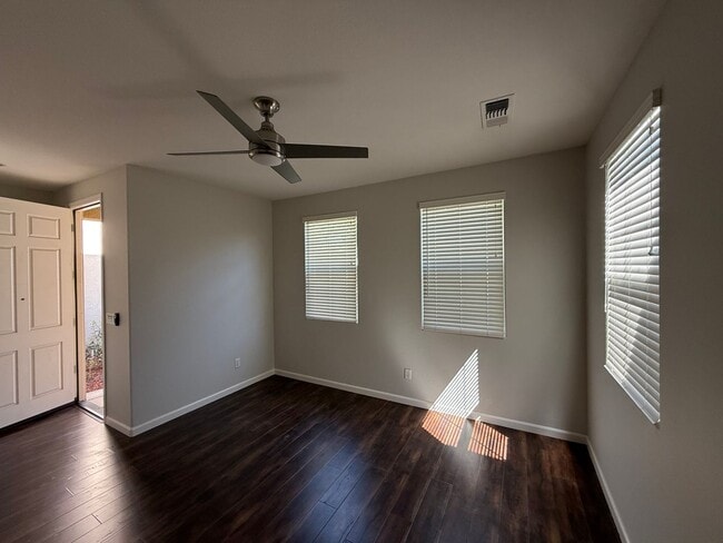 Photo - 1983 Muscovy Rd