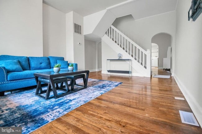 Photo - 2214 Wilkens Ave