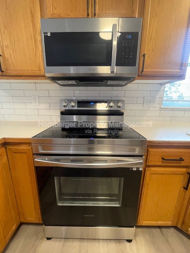 Photo - 1605 E Hartson Ave
