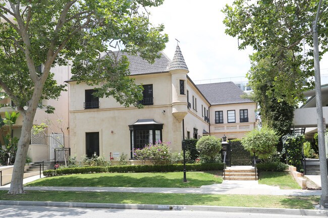 Photo - 309-311 S Rexford Dr