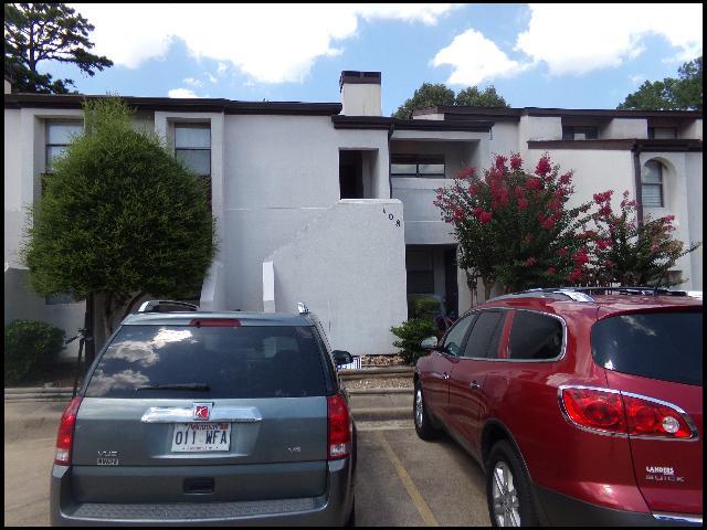 Building Photo - 301 Kings Row Dr Rental