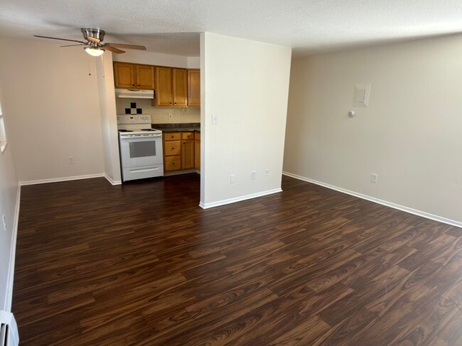 Photo - 2330 S University Blvd