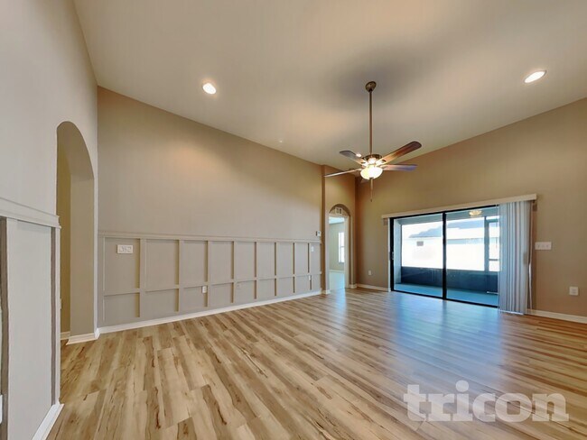 Photo - 3140 Kiwi Ave