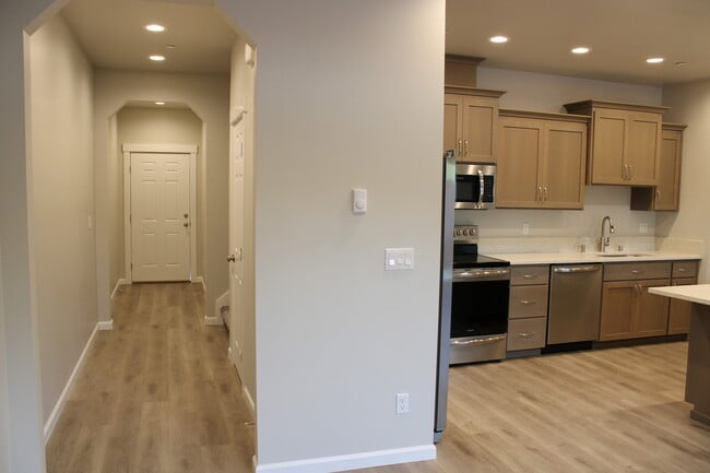 Photo - 14916 Canyon Rd E