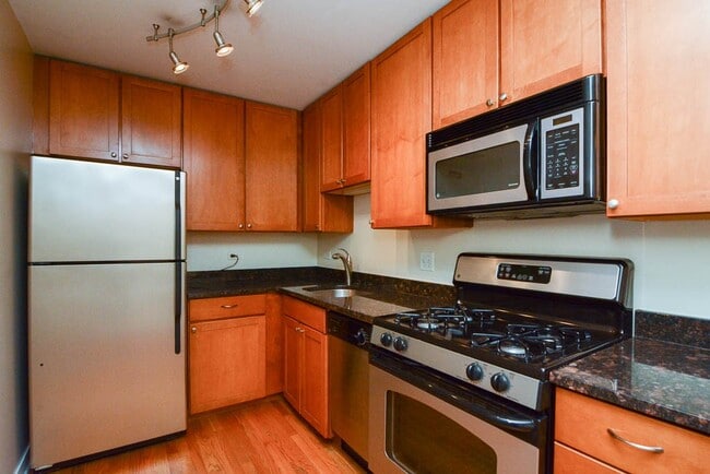 Photo - 630 W Wrightwood Ave Unit 513