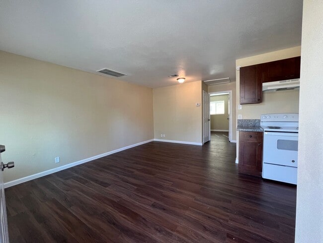 Photo - 740/42 E Caston St Unit #740