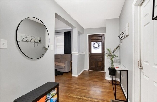 33-35-35 Hitchcock St Unit 2