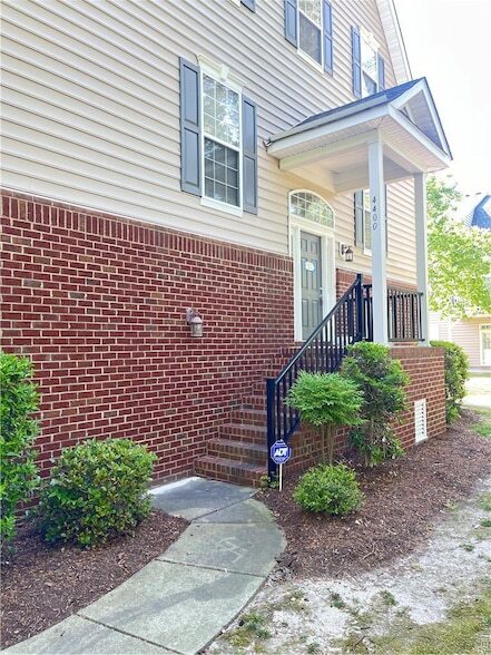 Photo - 4400 Harlesden Dr