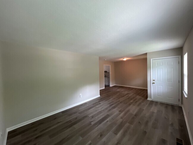 Photo - Great 2/1 Duplex Ready for YOU!