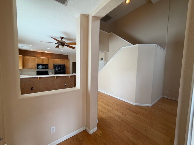 Photo - 4 Bedroom | 3.5 Bathroom | Single family home in Downtown Sacramento