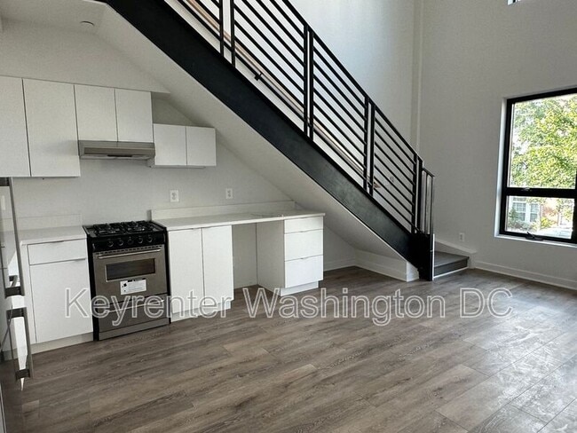 Photo - 1460 Belmont St NW Unit NW 302