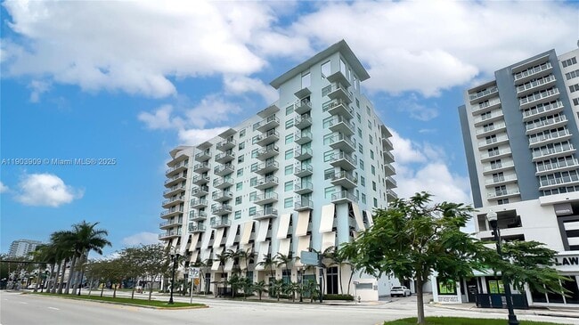 Photo - 140 S Dixie Hwy Unidad 827