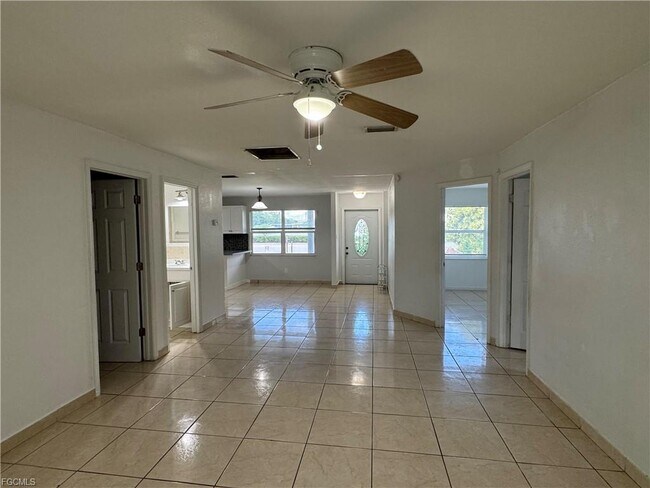 Photo - 2328 Country Club Blvd