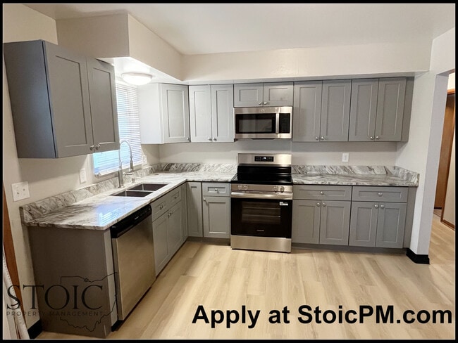 Photo - 1729 Alcoy Dr