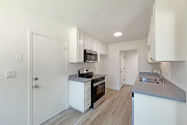 Photo - 3 Bed 2 Bath Sacramento CA $1,850