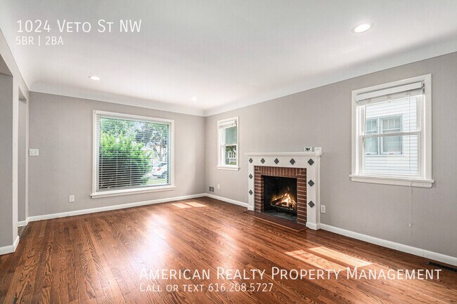 Photo - 1024 Veto St NW