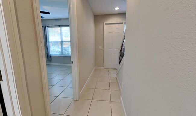 Photo - 895 Brutus Terrace