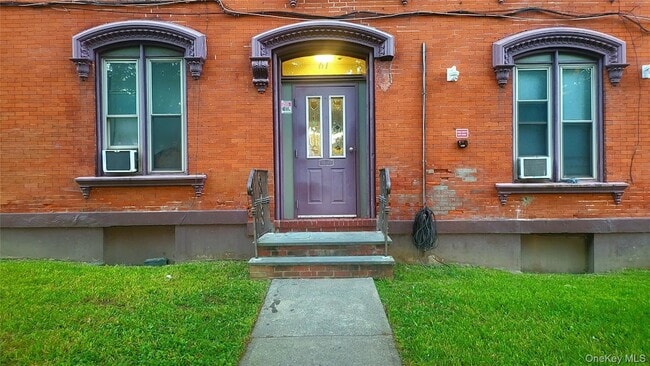 Photo - 61 S Hamilton St