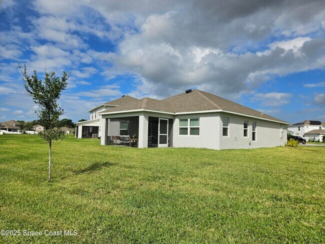Photo - 586 Cooper Ct
