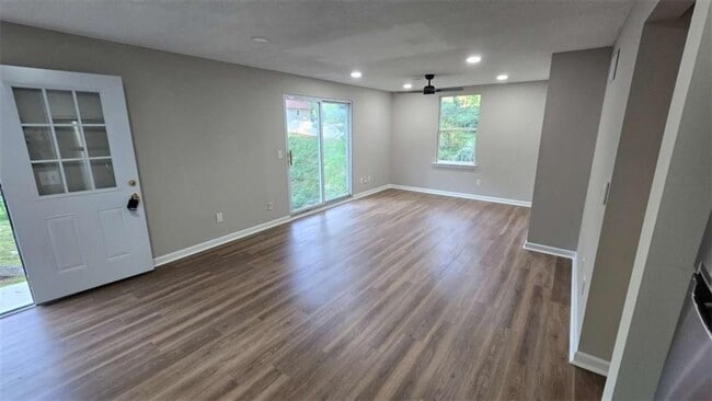 Photo - 3025 Mangum Dr