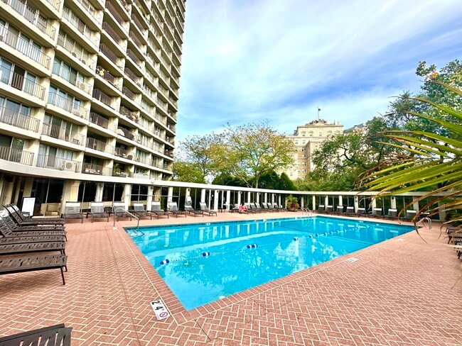 Photo - 1960 N Lincoln Park W Unit 401