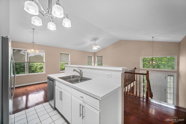 Photo - 968 Ainsley Dr Unit 0