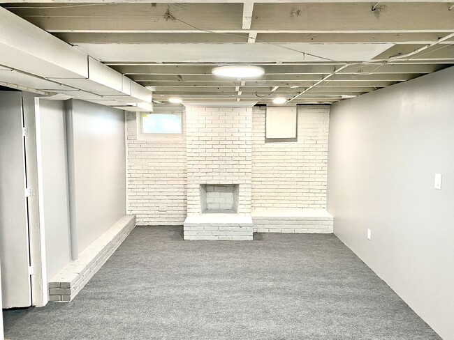 Photo - 400 N 43rd St