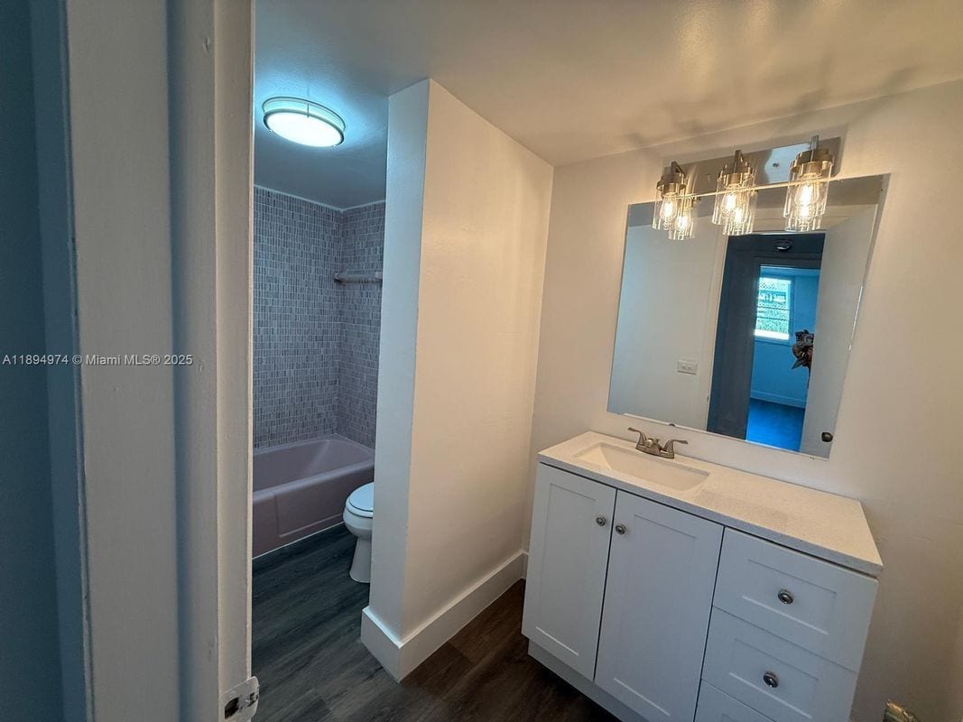 Photo - 1145 Normandy Dr