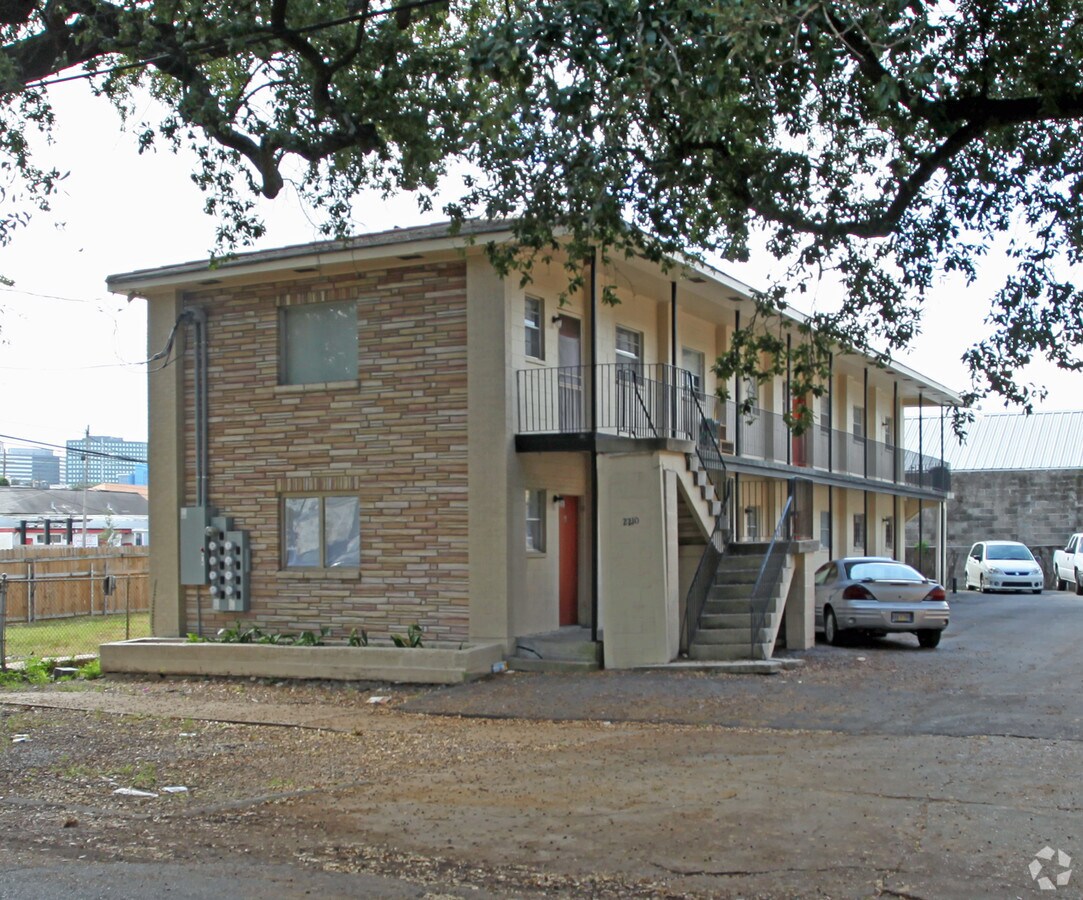 Photo - 2210 Bienville Ave Apartments