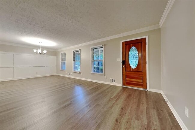 Photo - 2755 Hickory Cir