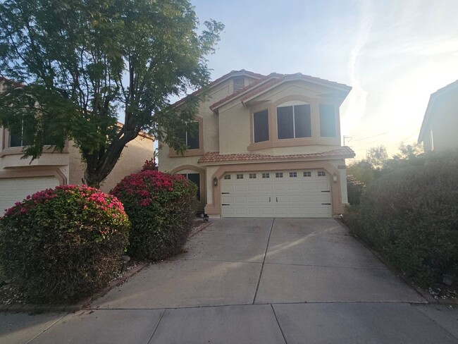 Spacious 4 bd room 3-bth home in gilbert - Spacious 4 bd room 3-bth home in gilbert