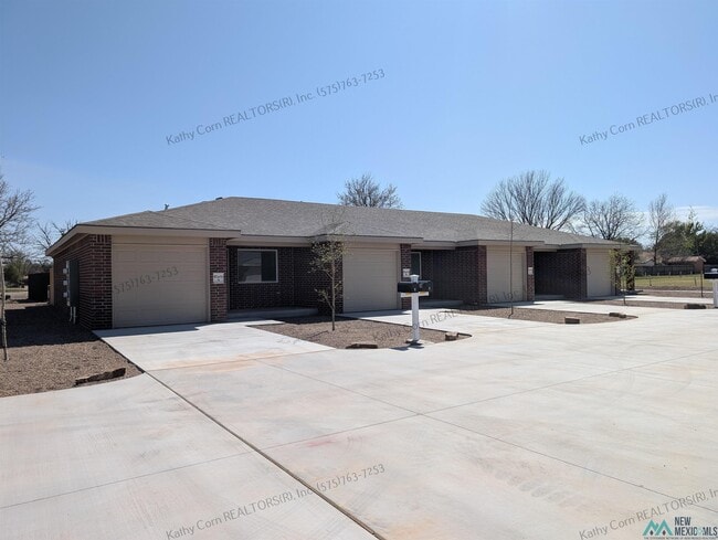 Photo - 2032 Janeway St