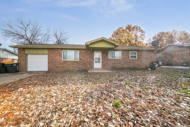 Amazing 3 Bedroom Home in Coweta! - Amazing 3 Bedroom Home in Coweta!