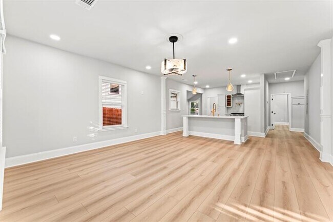 Photo - 2128 Hosea L Williams Dr NE