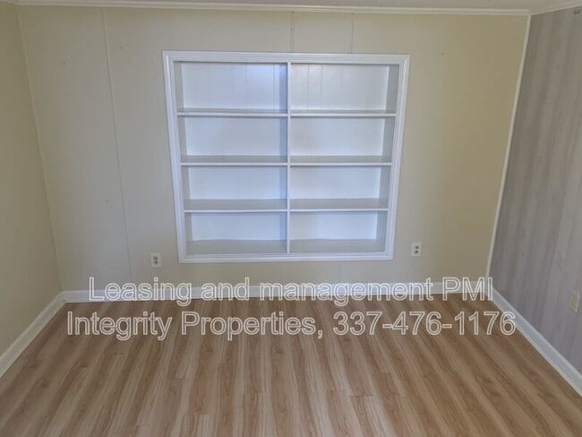 Photo - 110 Canary Ln
