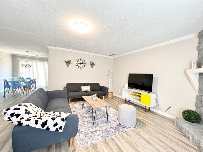 Photo - 1301 Kings Ridge Dr NW Unidad ID1254389P