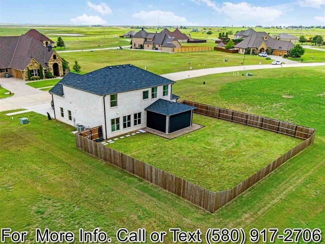 Photo - 6309 SW Oakmont Blvd