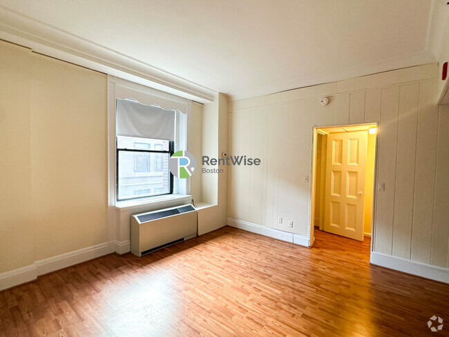 Building Photo - 62 Boylston St Unit 726 Rental