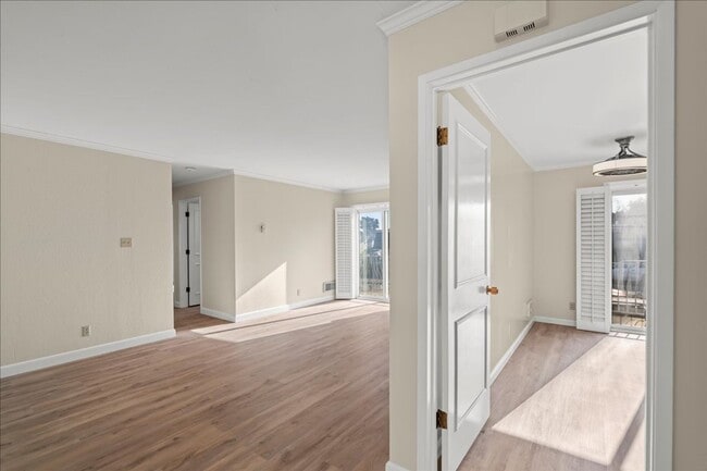 Photo - 444 Richmond Dr Unit 444 Richmond Dr.,   4