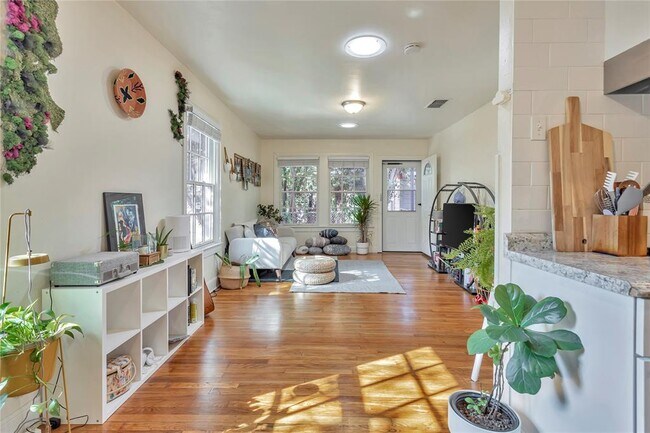 Photo - 3911 Avenue F