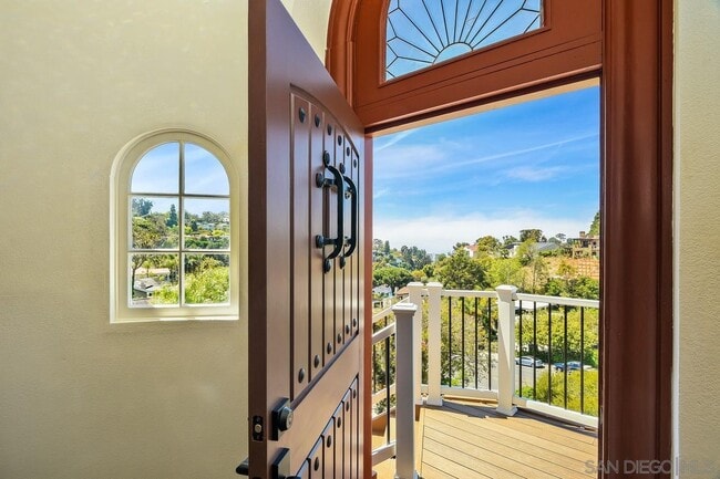 1935 Nautilus St