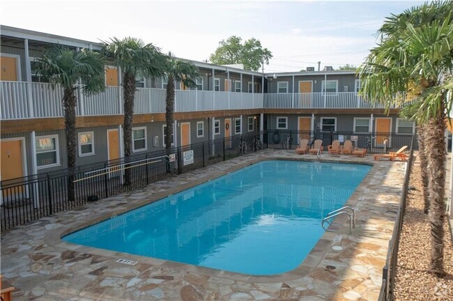 Building Photo - East Austin 2x1 Apartment Unit 107