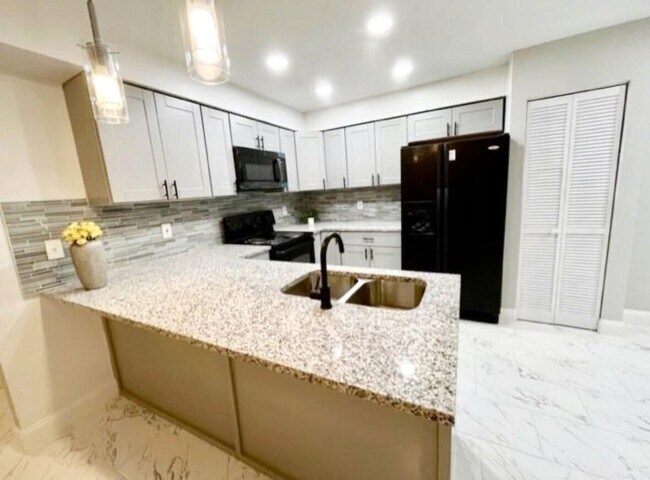 Photo - 4372 Lamson Ave