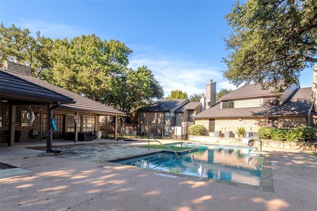 Photo - 333 Melrose Dr Unit 5B