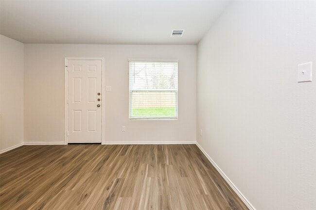 Photo - 2437 Copper Cyn Dr