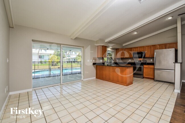 Photo - 406 SE 10th Ave