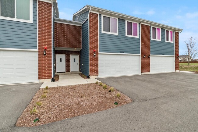 Building Photo - 1038 Gillespie Ln