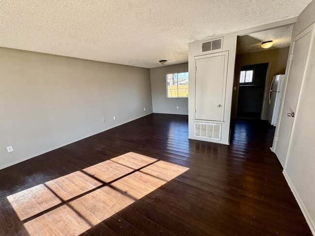 5113 Sierra St Unidad 3