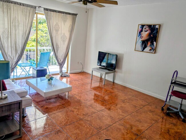Photo - 20400 NW 7th Ave